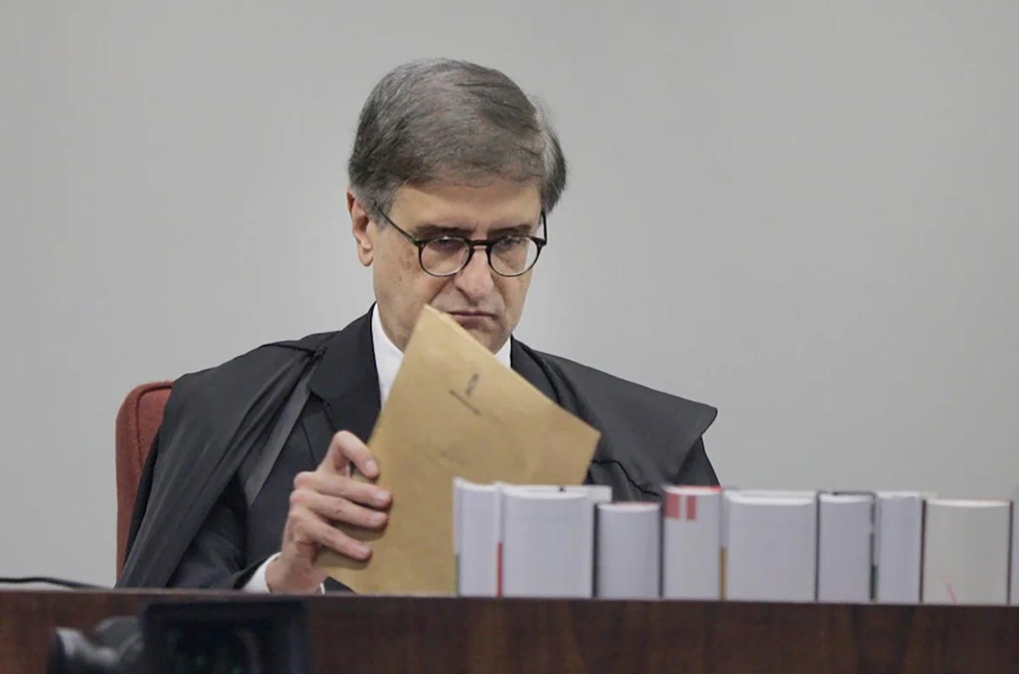 Dois votos contrários à investigação de Gonet no Caso Master no Conselho do MPF