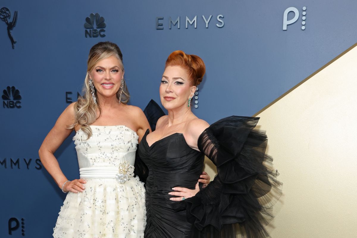 Emmy 2026: atrizes de “Operação Cupido” posam juntas 28 anos após filme