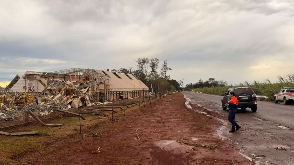 Entenda a diferença entre tornado e microexplosão, fenômenos que ameaçam SP