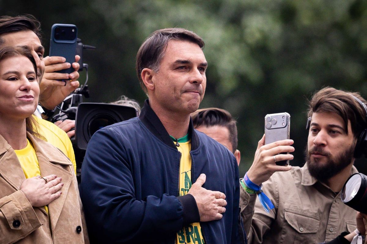 Equipe de Flávio aciona TSE contra Lula por suposto uso da máquina pública