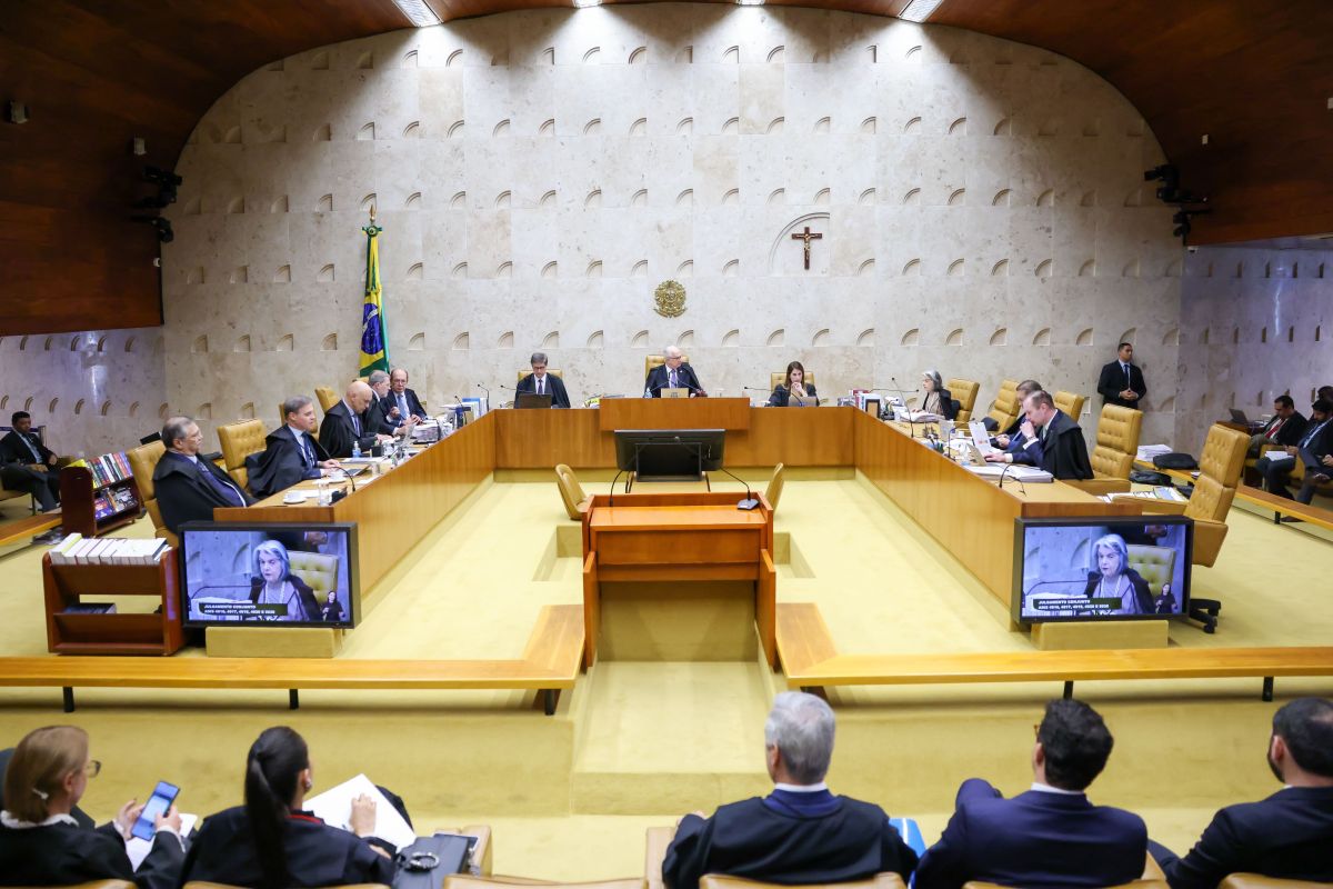 Eventual adiamento aumentaria desconfiança na Corte, aponta especialista