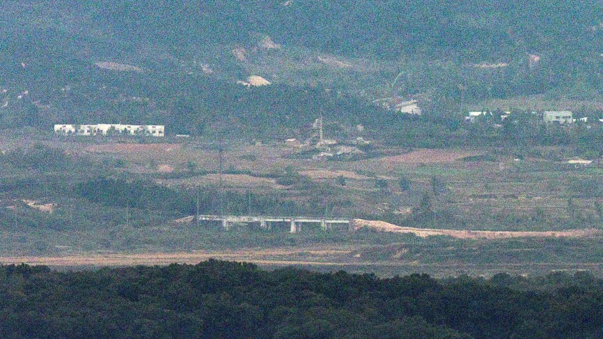 Explosão deixa três militares sul-coreanos feridos na zona desmilitarizada