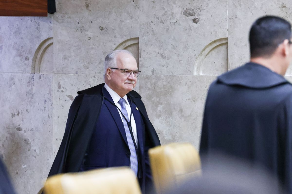 Fachin cancela reunião com dirigentes da OAB em meio à crise no STF