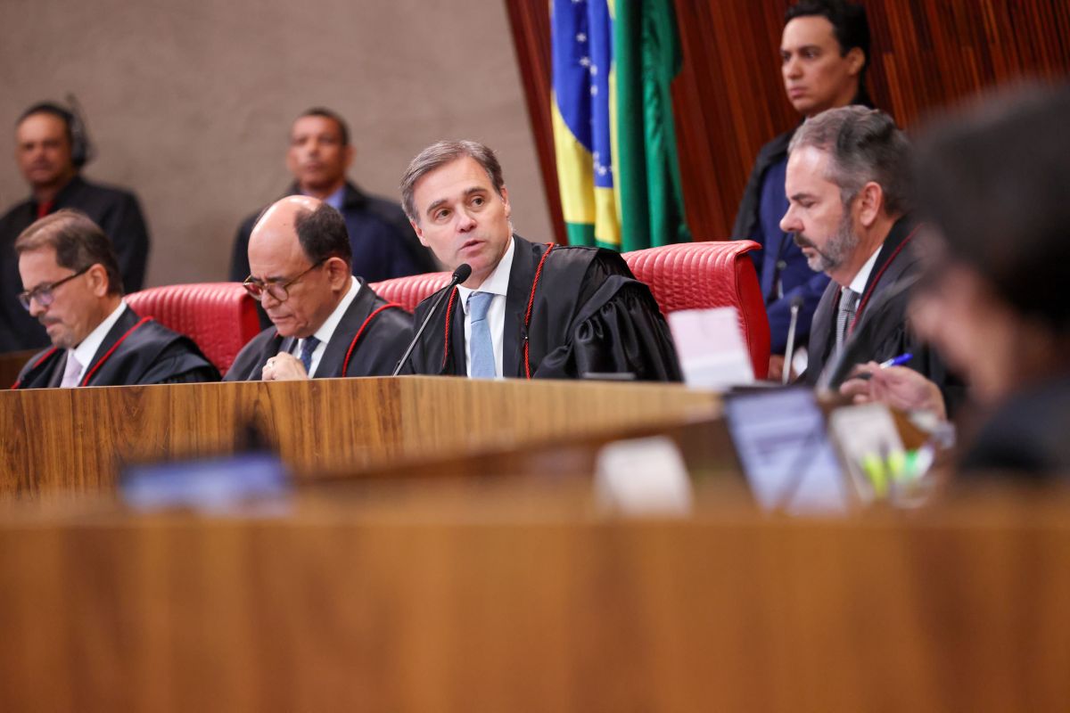 Fake News sobre Nossa Senhora em análise no TSE: entenda o que será julgado