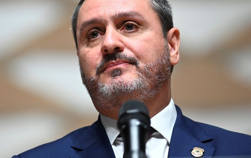Fux confirma sessão extraordinária para analisar afastamento de Andrei