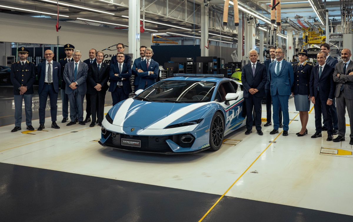 Lamborghini de 920 cv vira carro de polícia na Itália; entenda