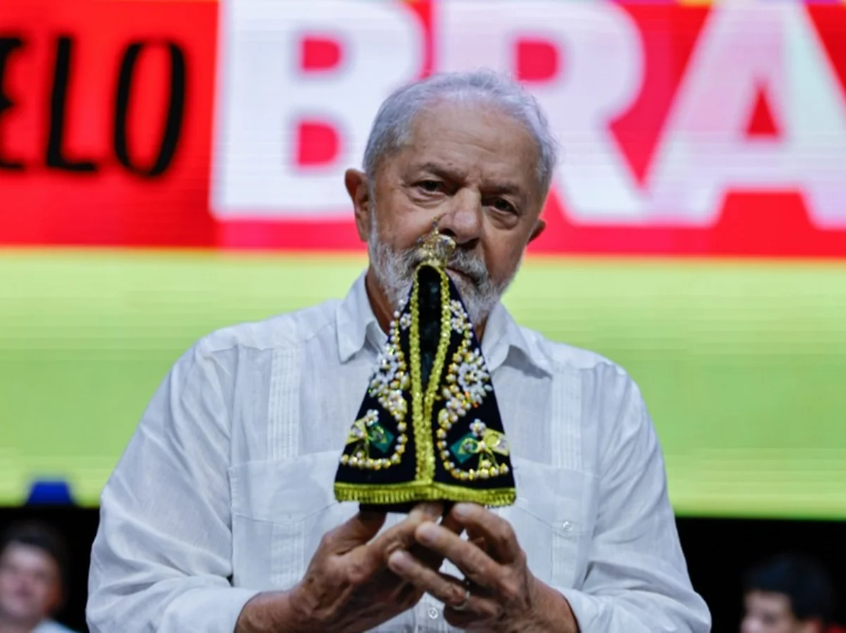 Lula registra aumento entre católicos e evangélicos, segundo Quaest