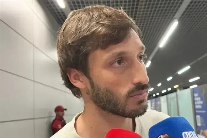 Matías Viña celebra chegada ao Cruzeiro e revela impasse no River Plate
