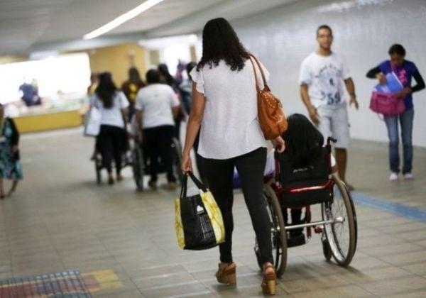 Matrícula em escola integral: prioridade para alunos com deficiência