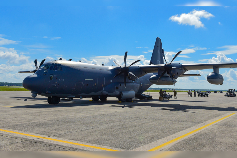 Participação de aeronave militar dos EUA em exercício no Brasil