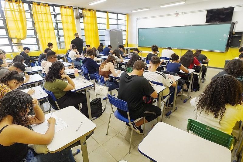 Pisa 2025 tem menor média mundial já registrada no estudo