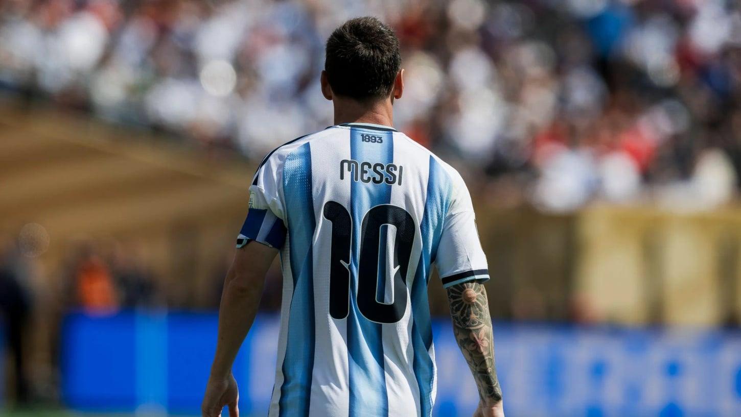Por que a camisa 10 de Messi não será utilizada por jogadores da Argentina em amistosos?