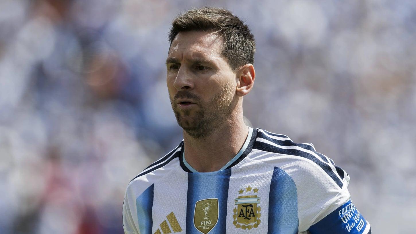 Presidente do Newell's fala sobre o desejo de repatriar Messi