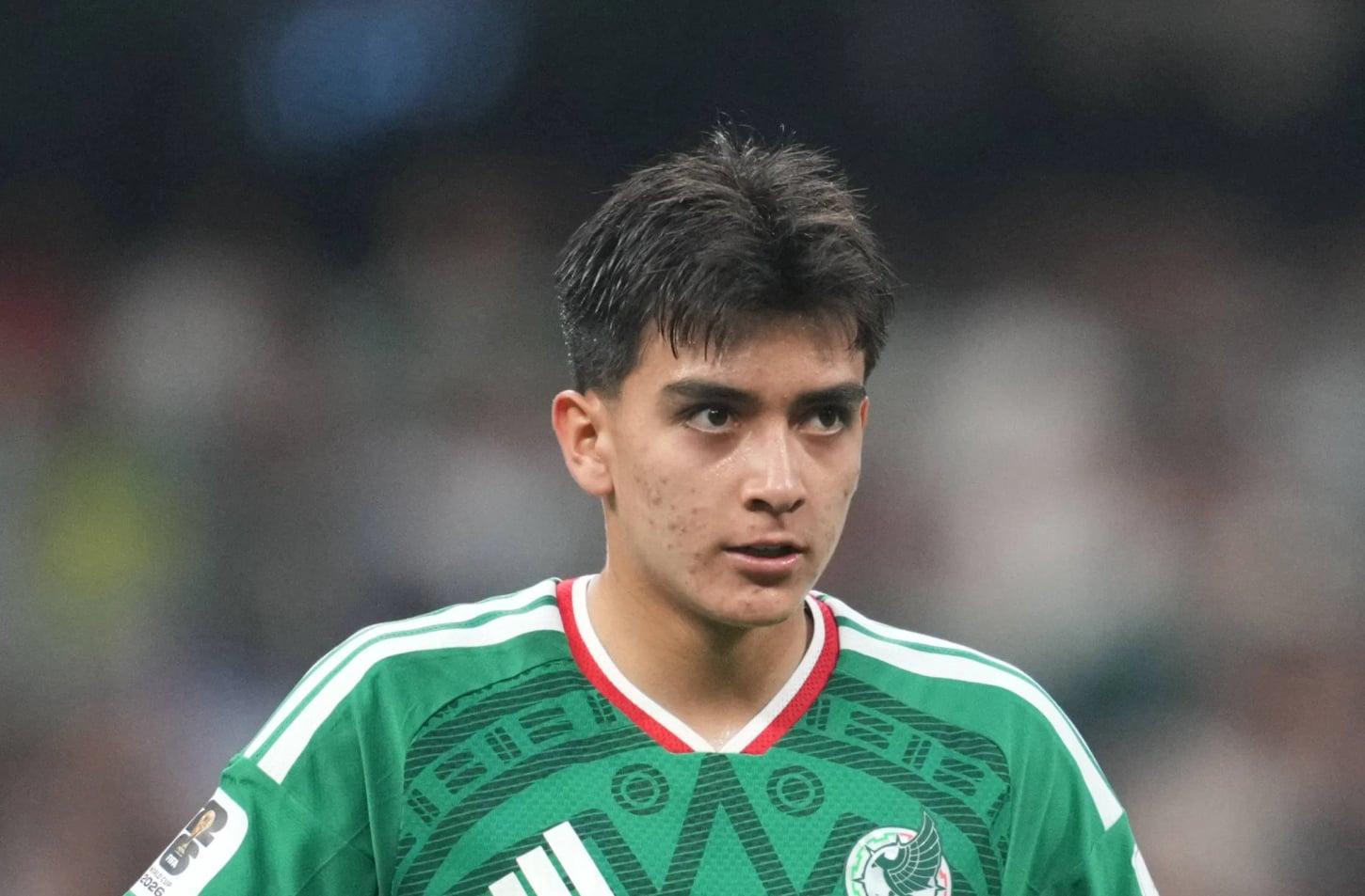 Prodígio mexicano atrai atenção de Barcelona e Real Madrid durante a Data Fifa