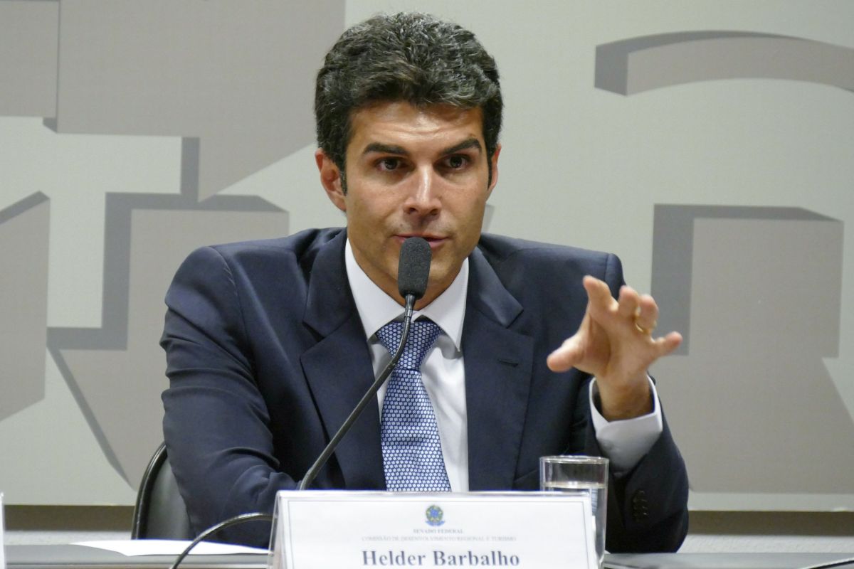 Quaest: Helder lidera disputa pelo Senado no PA; 2ª vaga tem empate técnico