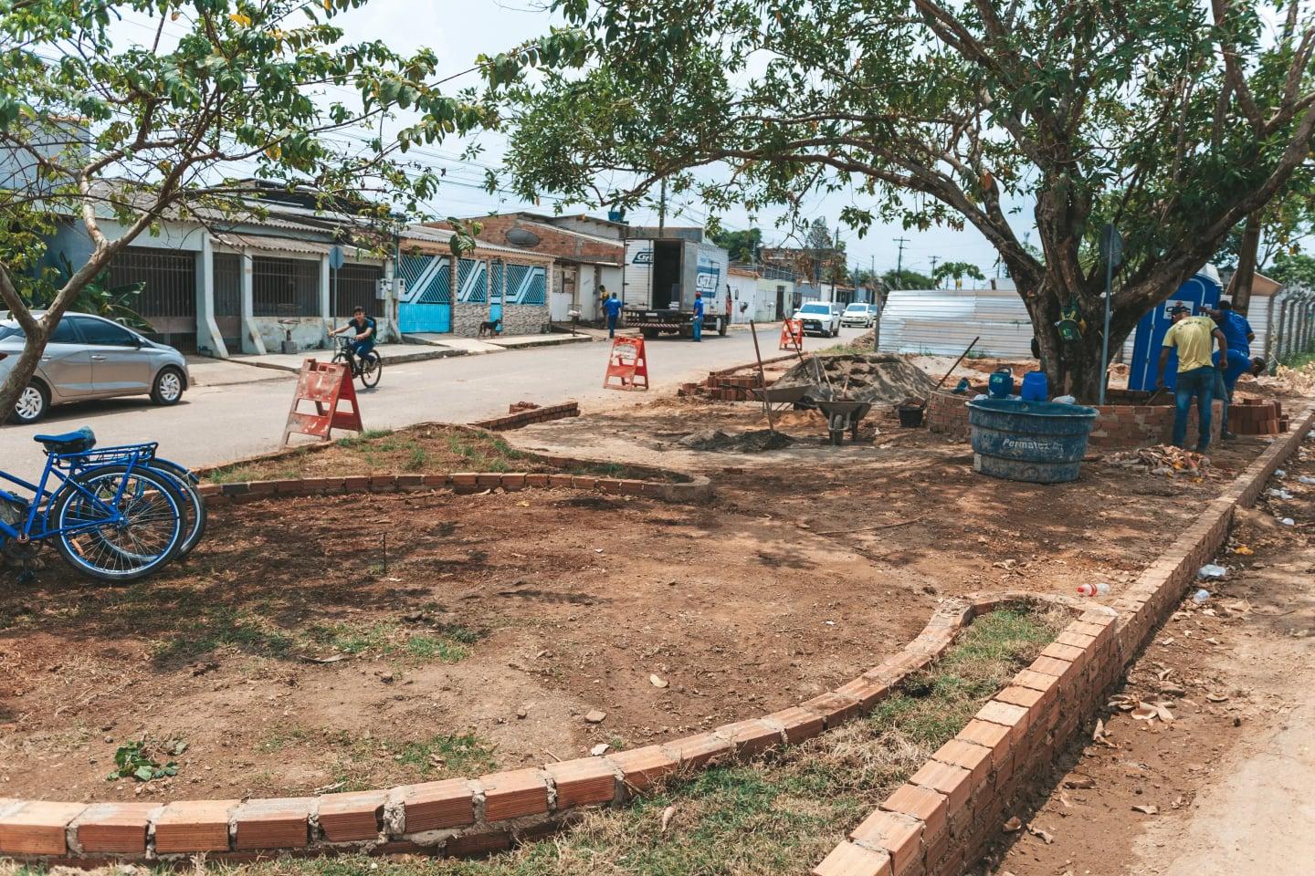 Quarto jardim de chuva é construído no bairro Cohab