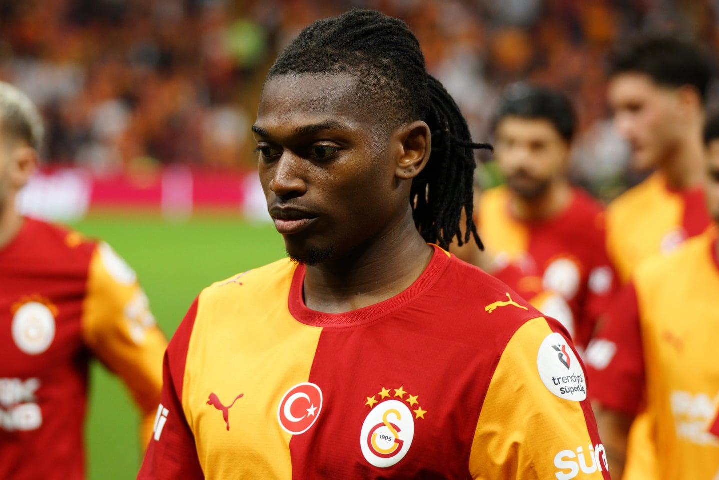 Rafael Leão: Críticas surgem após sua transferência para o Galatasaray