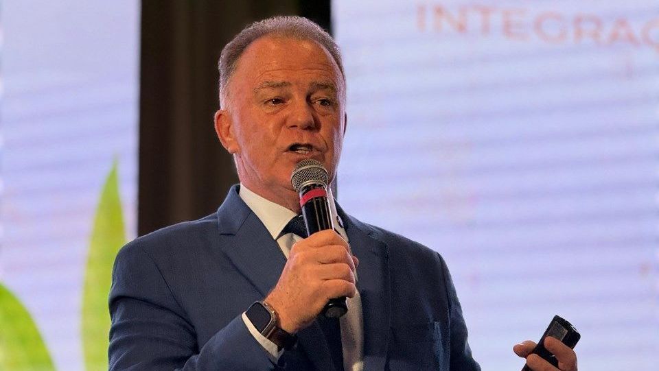 Real Time: Casagrande lidera Senado no ES; 2ª vaga está indefinida