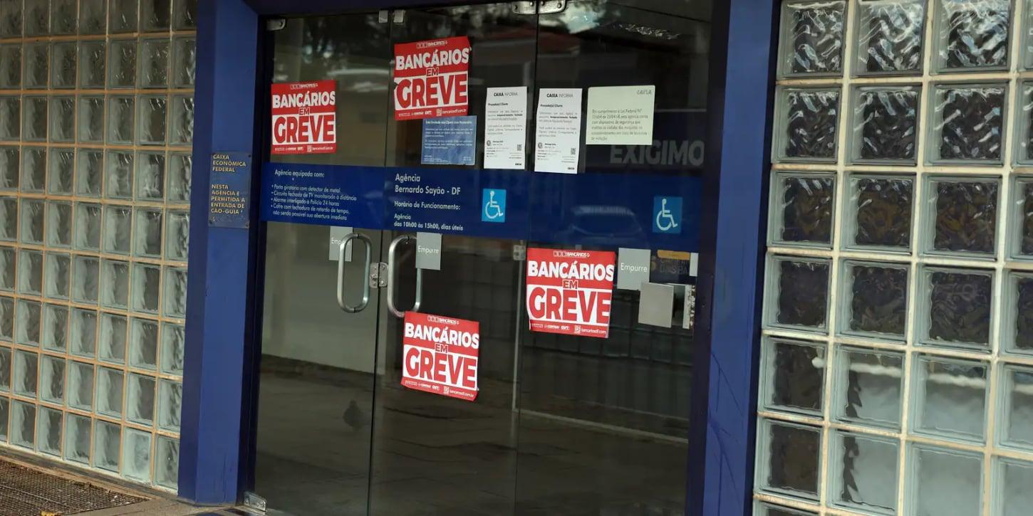 TST: 60% dos trabalhadores da Caixa devem seguir em operação