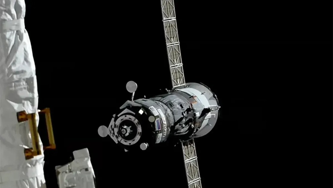 Vídeo: Nave de carga Progress 96 acopla à Estação Espacial Internacional