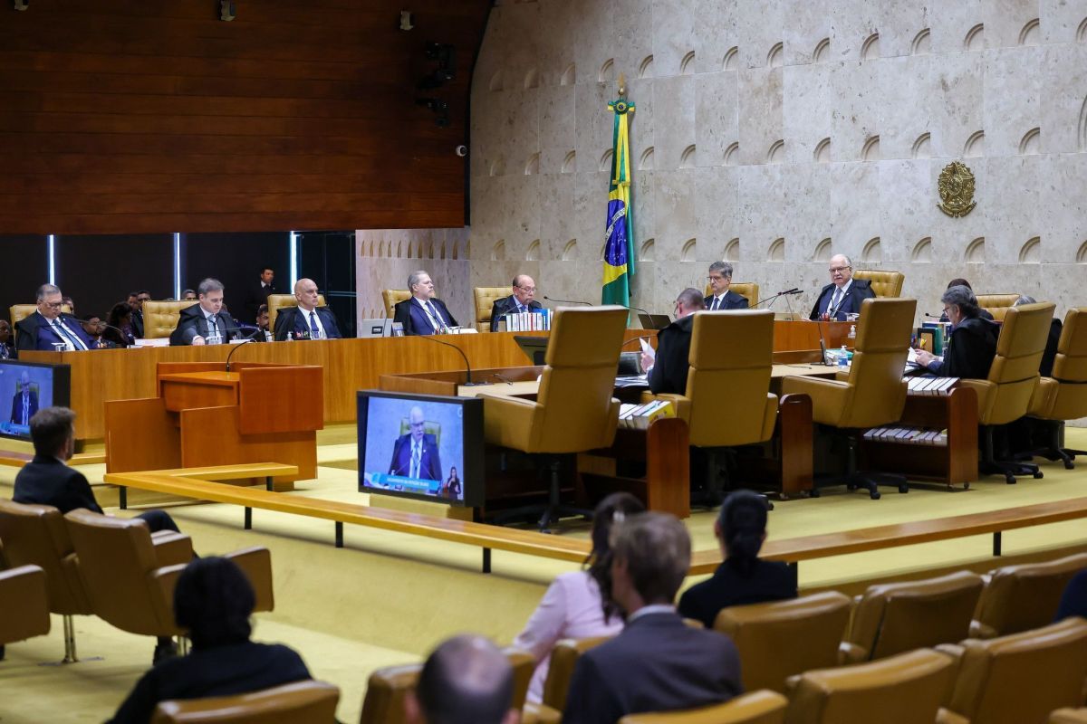 Waack: Guerra no STF arrasta Tribunal Eleitoral para crise