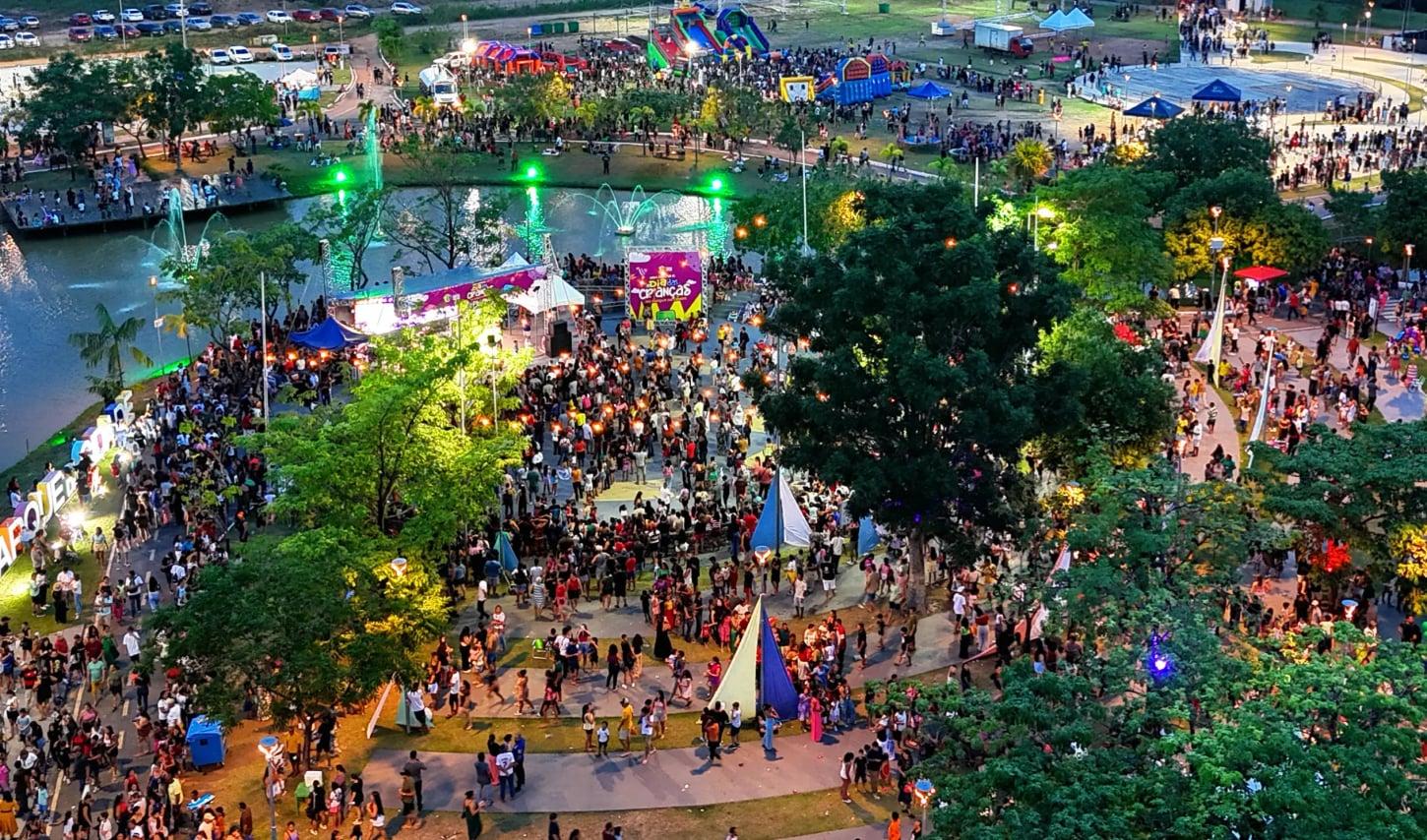 Alegria da criançada com sorteio de 50 bicicletas no Parque Cidade