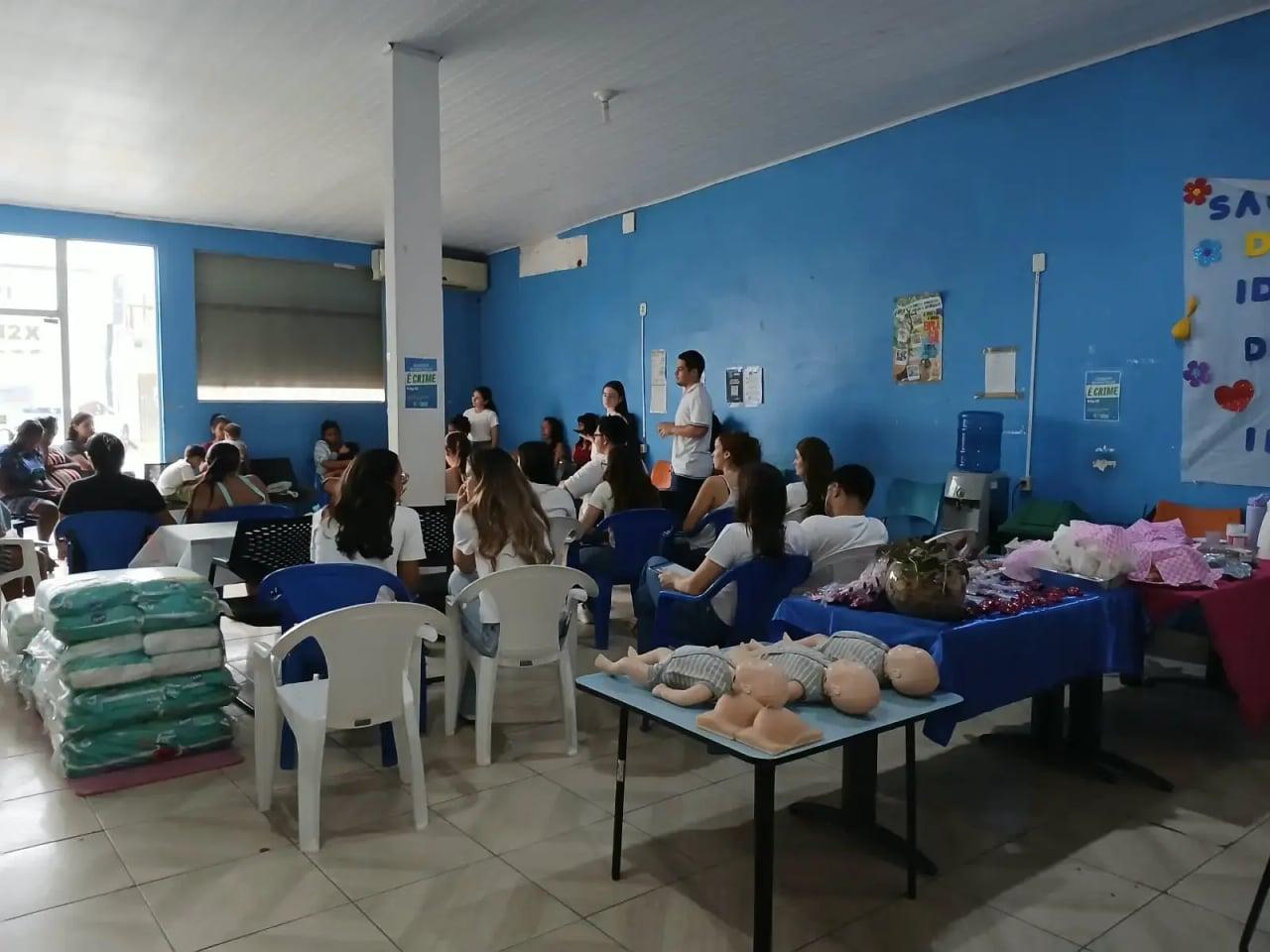Atividade no Cras Paulo Freire foca em cuidados no puerpério e saúde materno-infantil