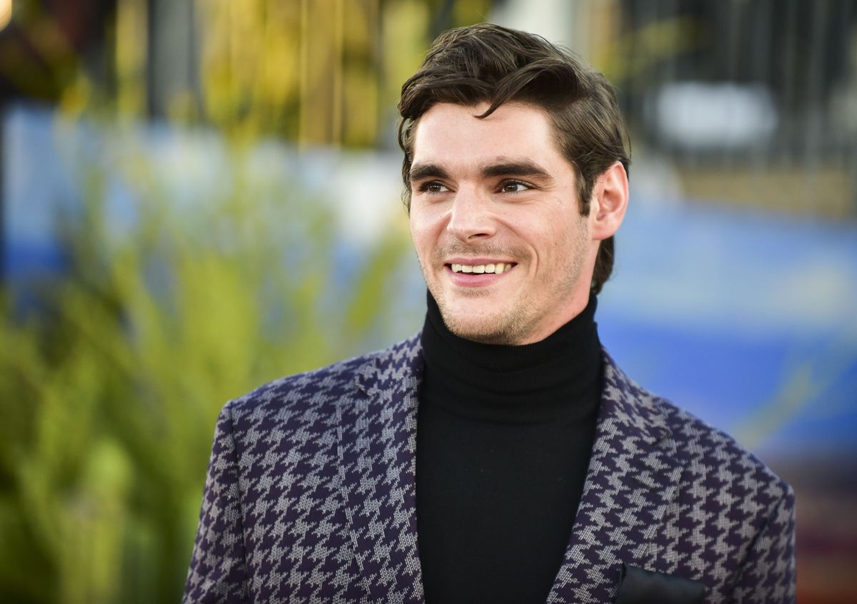 Elenco de “Breaking Bad” lamenta morte de RJ Mitte: “Coração partido”
