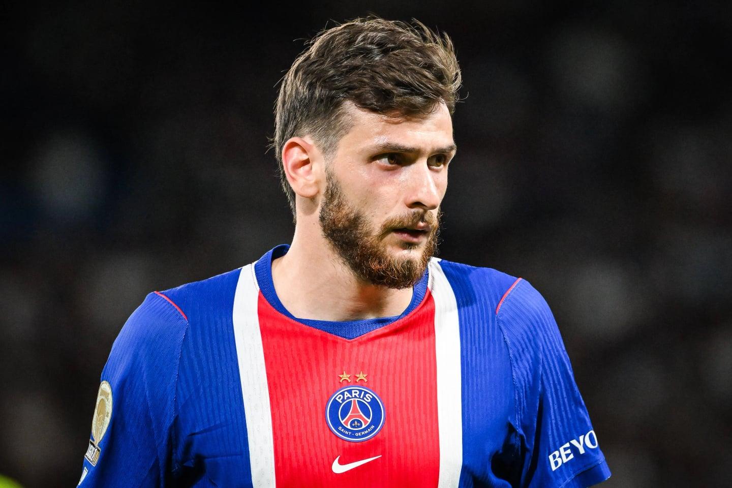 Ex-Ajax: ‘O comparávamos ao Kvaratskhelia. Pode se tornar tão relevante quanto no PSG’