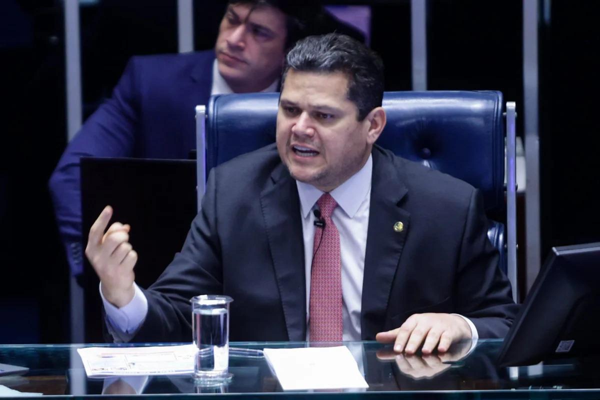 Fim da escala 6x1 terá primeira votação no Senado na quarta-feira (14)