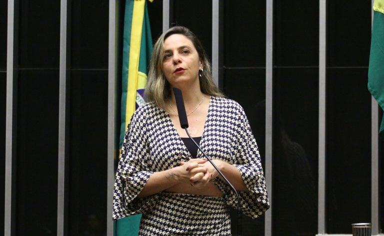 Governo fica impedido de adquirir papel com celulose tratada quimicamente