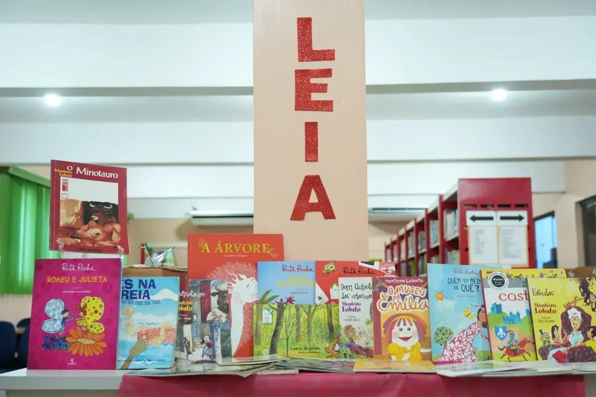 Importância do Hábito de Ler é Destacada no Dia Nacional da Leitura