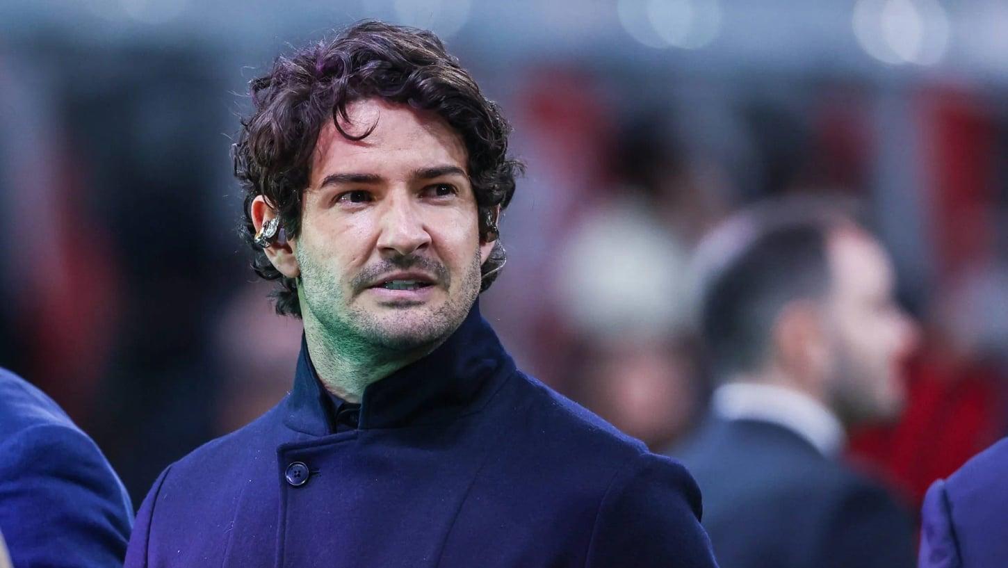 Inspirado por Wrexham e videogames, Pato assume gestão do Northampton