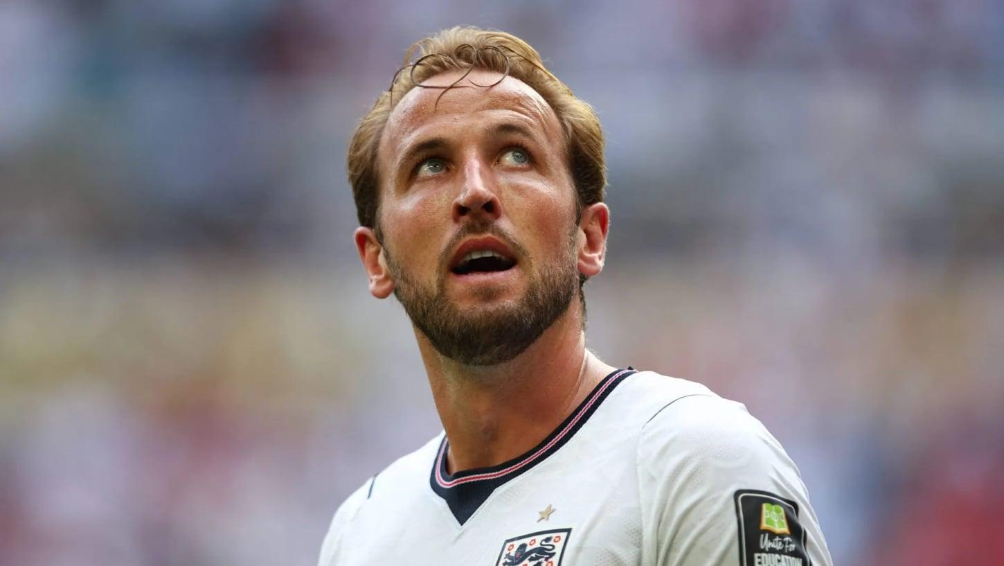 Kane comemora feitos na Inglaterra: ‘Supera até os meus sonhos mais loucos’