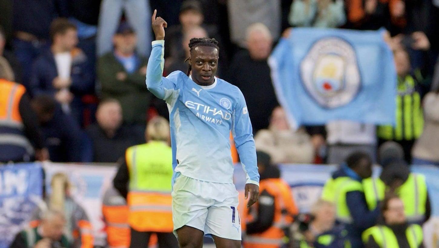 Manchester City brilha em Anfield e responde Liverpool com vitória convincente