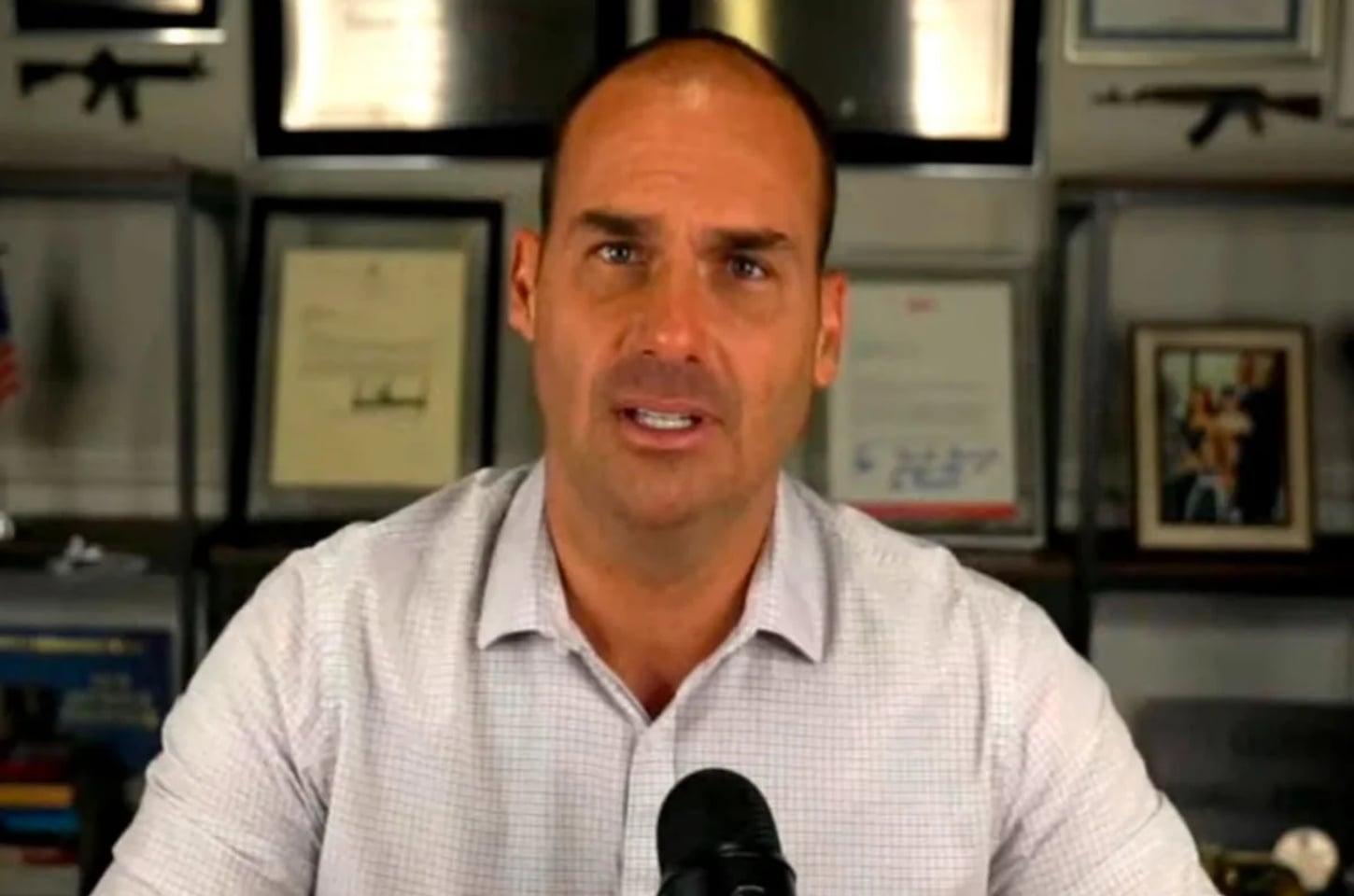 Mandado de prisão para Eduardo Bolsonaro é emitido por Moraes