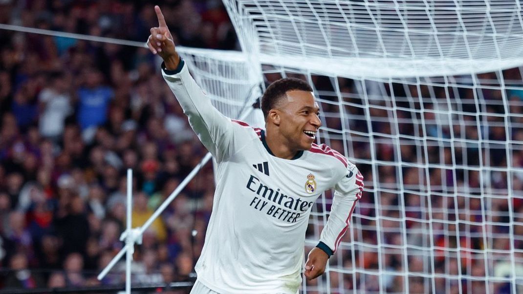 Mbappé brilha, e Real Madrid vence Barcelona no El Clásico do Camp Nou