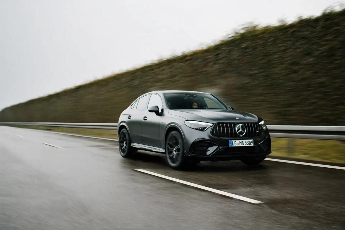 Mercedes-AMG GLC 53 chega ao Brasil híbrido nas versões SUV e Coupé