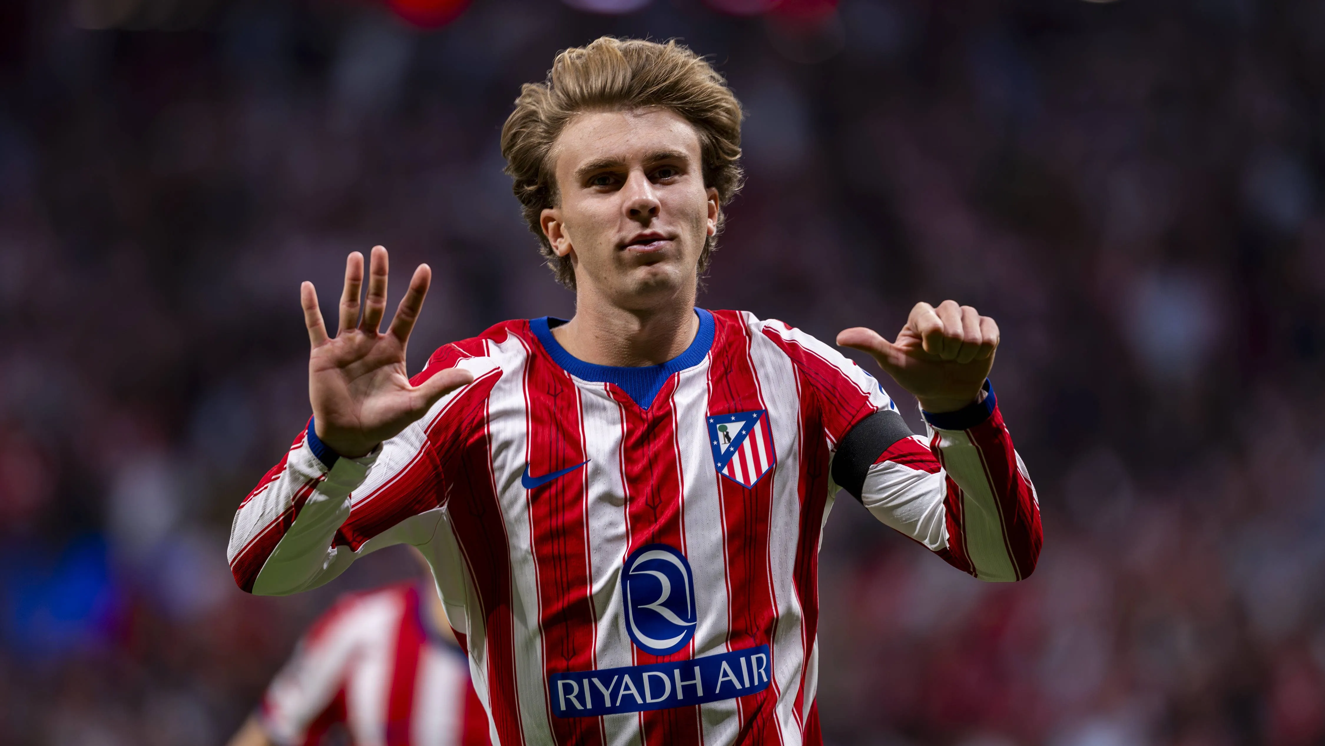 O jovem do Atlético de Madrid que dominou o meio-campo de R$ 900 milhões do Manchester United
