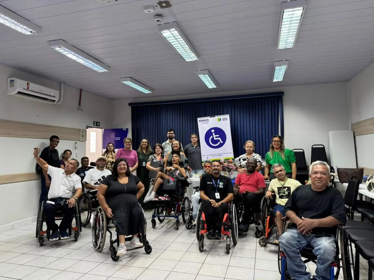 Oficina itinerante para manutenção de cadeiras de rodas é apresentada pela Prefeitura