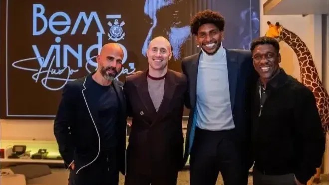 Seedorf recusou gigante para assumir Corinthians, diz agência