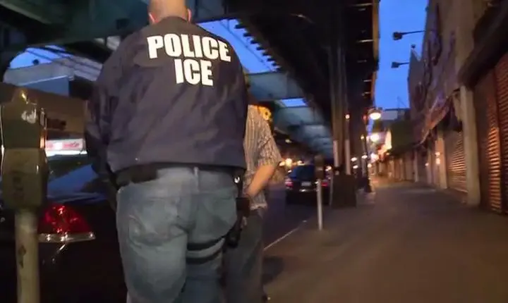 Agente do ICE atira em homem que estava em carro com criança de 5 em NY