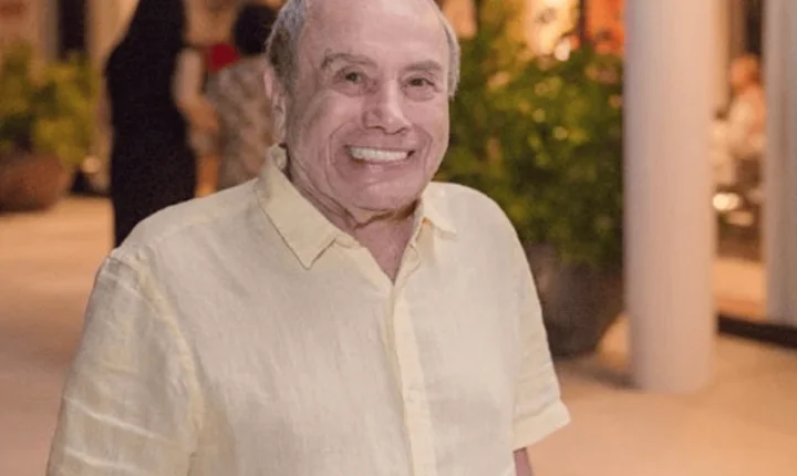 Aos 95 anos, Stênio Garcia dança valsa em festa de 15; veja