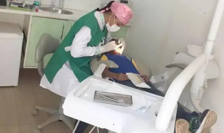 Atendimento odontológico do Sorriso Curumim é retomado nas escolas e beneficiará mais de mil crianças