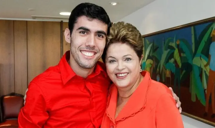 Campanha de Flávio aponta que ‘Dilma Bolada’ começou boato sobre padroeira