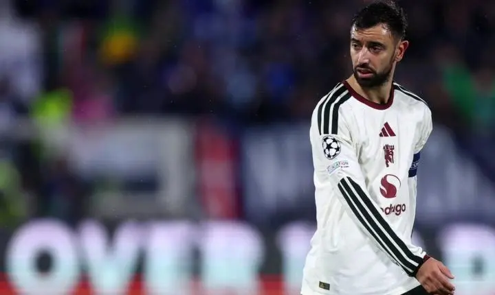 Carrick se esquiva de afirmar que Bruno Fernandes continuará sendo capitão