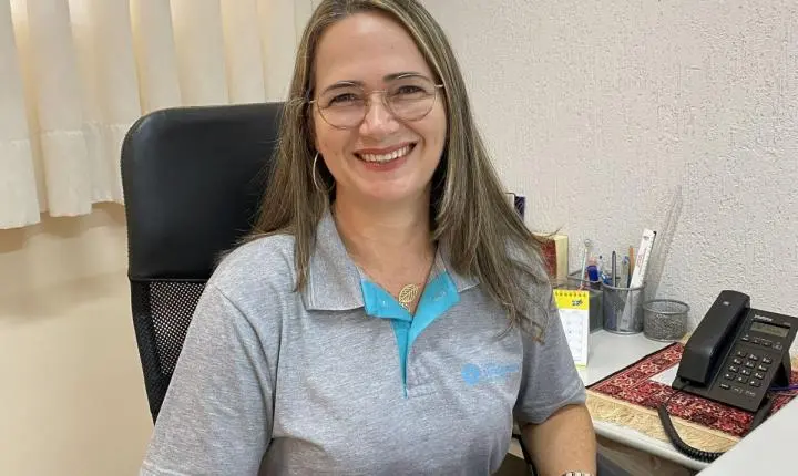 De bolsista a diretora: a volta à escola que mudou uma trajetória