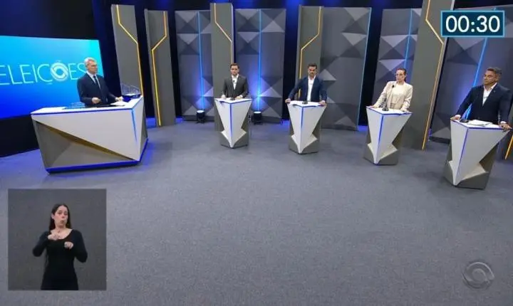 Debate ao governo do RS tem propostas para enchentes e escolas militares