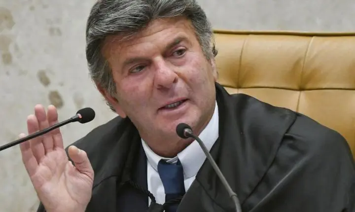 Decisão de Fux suspende ordem de Dino sobre publicações de Nossa Senhora