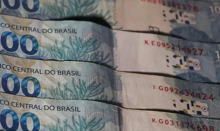 Déficit de R$ 10 bilhões nas contas públicas em agosto